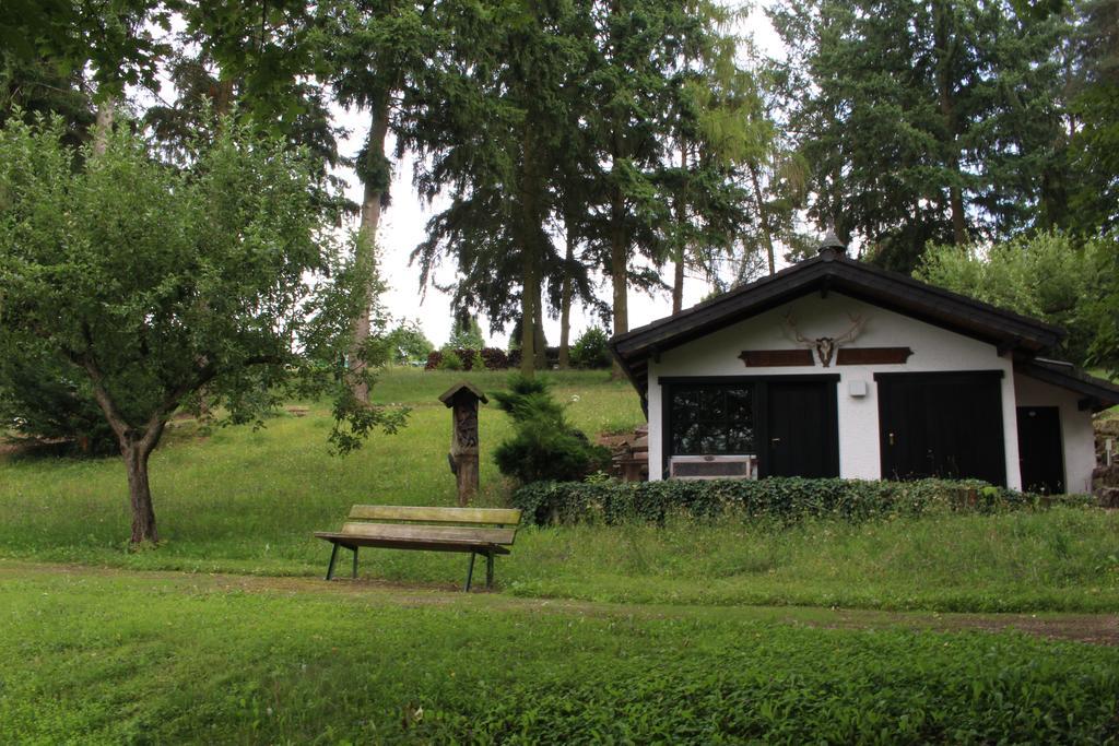 Haus Am Wald Hotel Eltmann Exterior photo